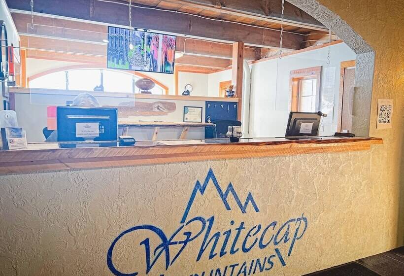 فندق Whitecap Mountains Resort