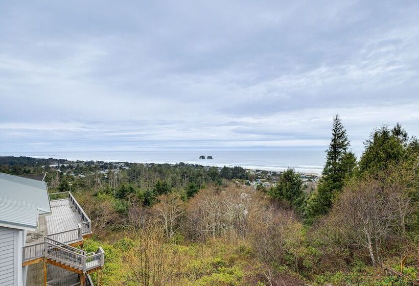 Lovely Rockaway Beach Home W/ Pacific Ocean Views!