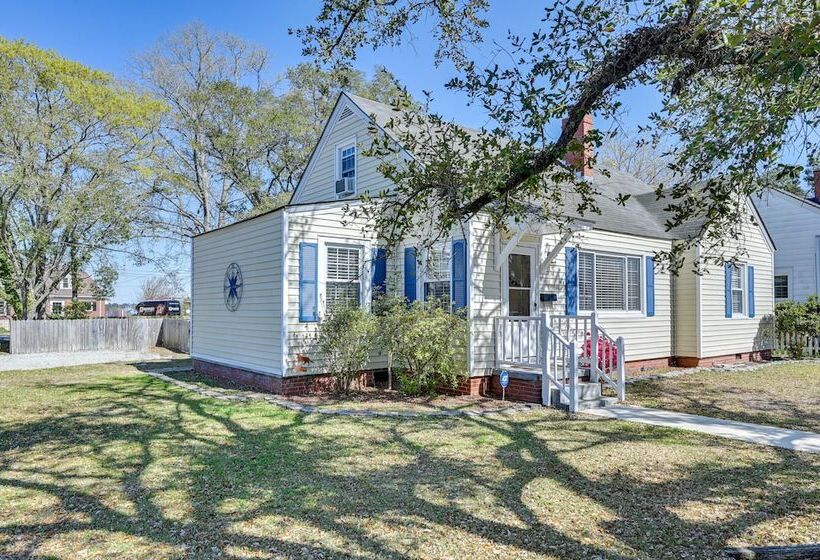 New Bern House W/ Gas Grill Near Neuse River!