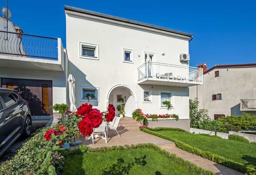 پانسیون Apartments And Room Marko