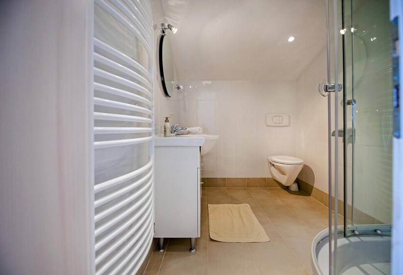 پانسیون Apartments And Room Marko