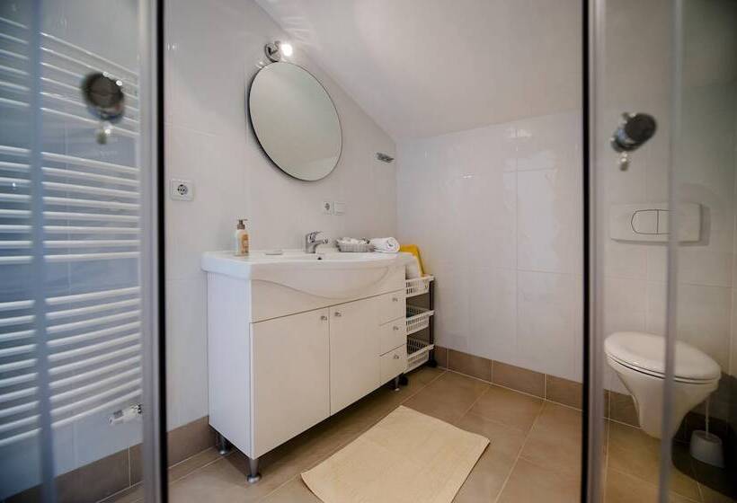 پانسیون Apartments And Room Marko