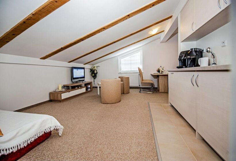 پانسیون Apartments And Room Marko