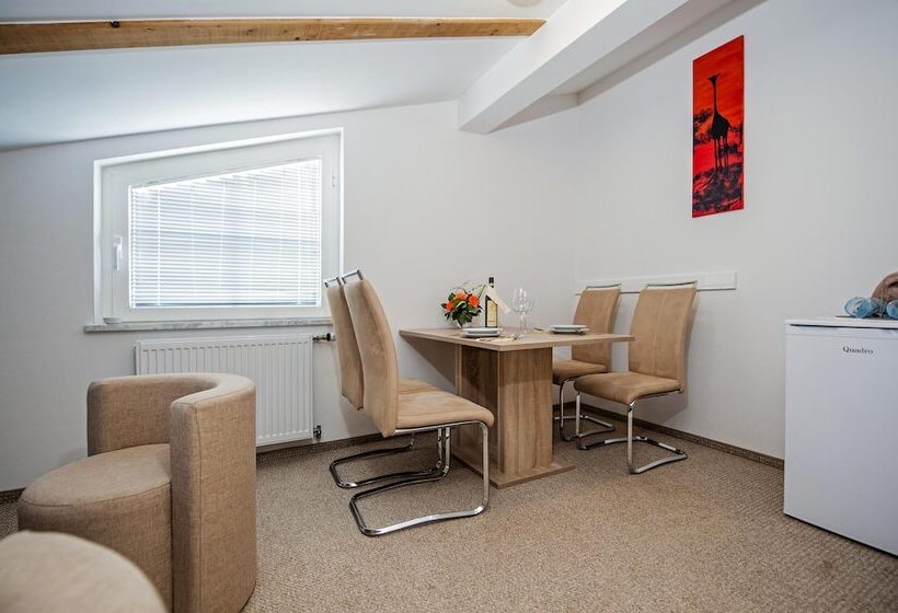 پانسیون Apartments And Room Marko