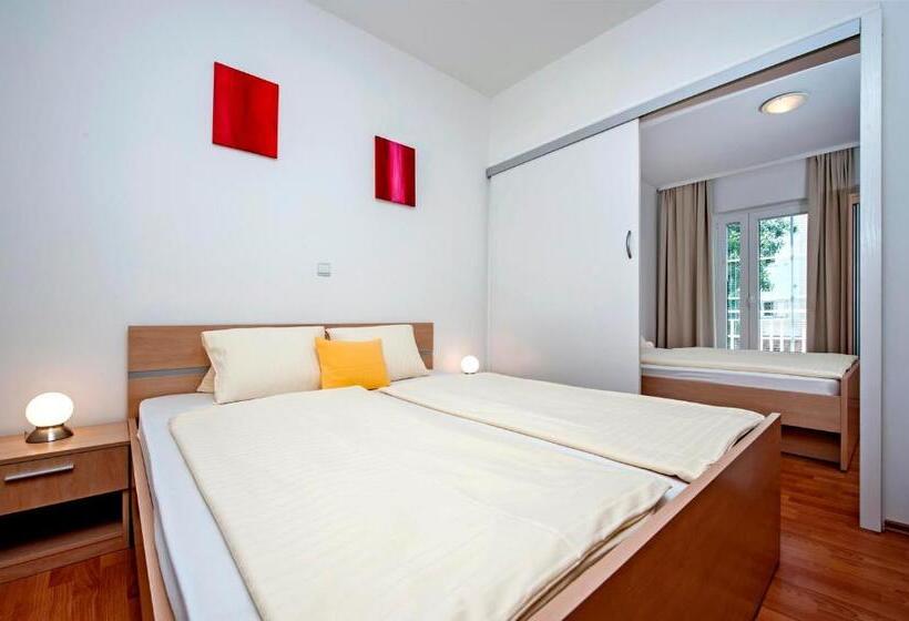 پانسیون Apartments And Room Marko