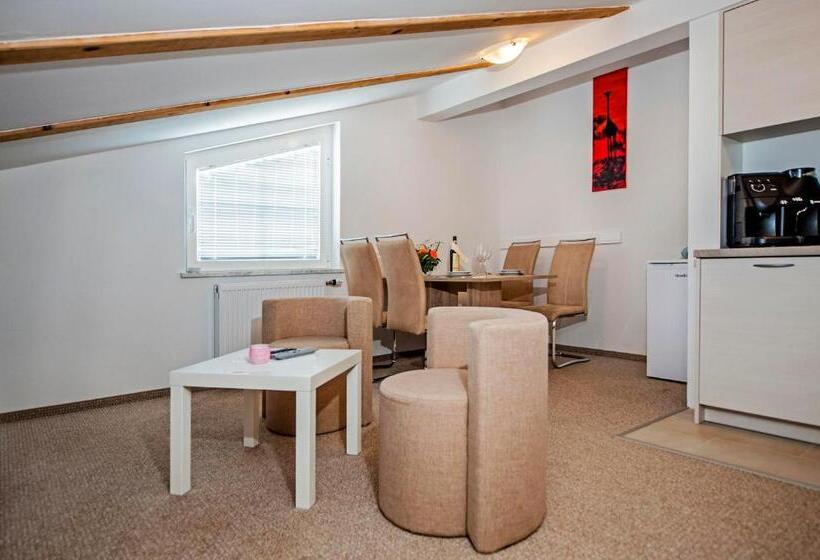 پانسیون Apartments And Room Marko