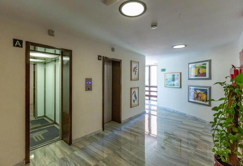 پانسیون Laura S Rooms
