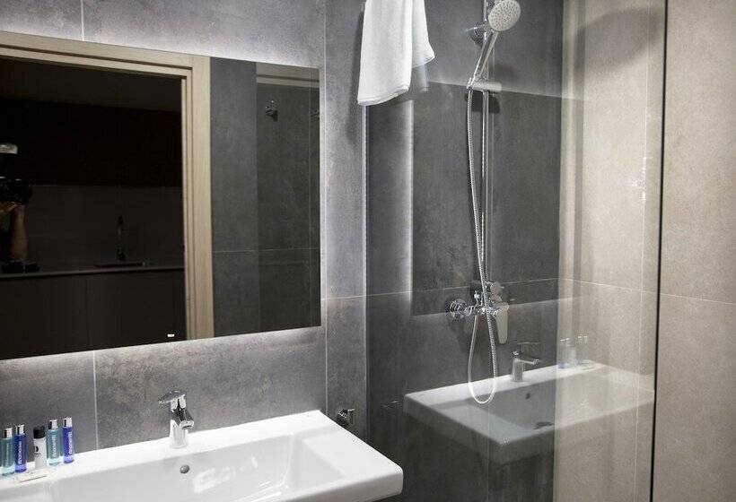 Prisma Suites