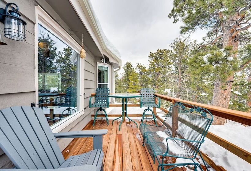 Quiet + Peaceful Home In Allenspark W/ Deck!