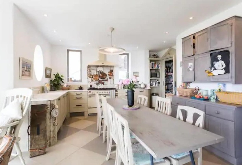 レジデンス Captivating 7 Bed House In Bristol