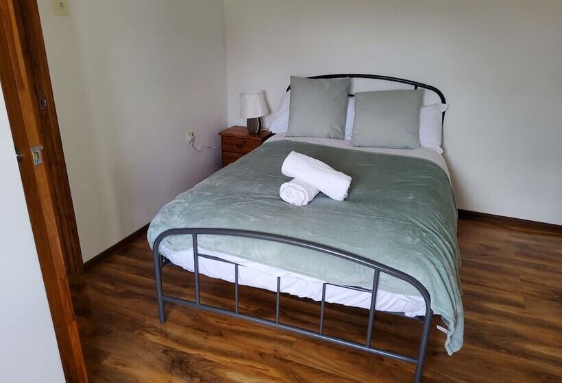 اقامتگاه Impeccable 2 Bed House In Norwich