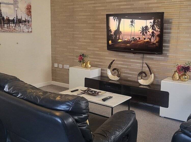 レジデンス Bolton 2bedroom 2bathroom Parking