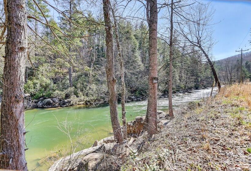 Riverfront Blue Ridge Cabin W/ Private Beach!