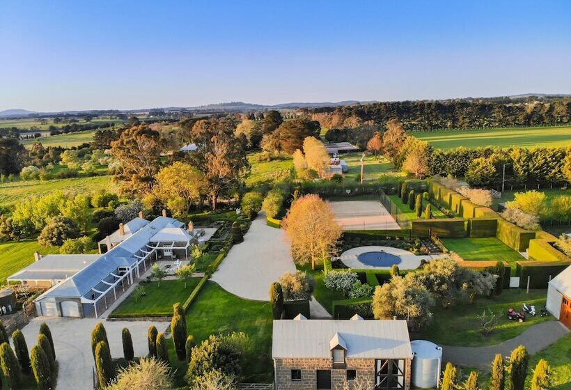مبيت وإفطار Honeysuckle Barn & Garden