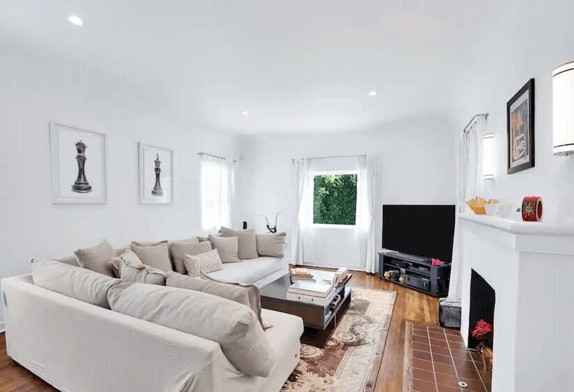 Burnside By Avantstay Modern, Boho, Chic La Home