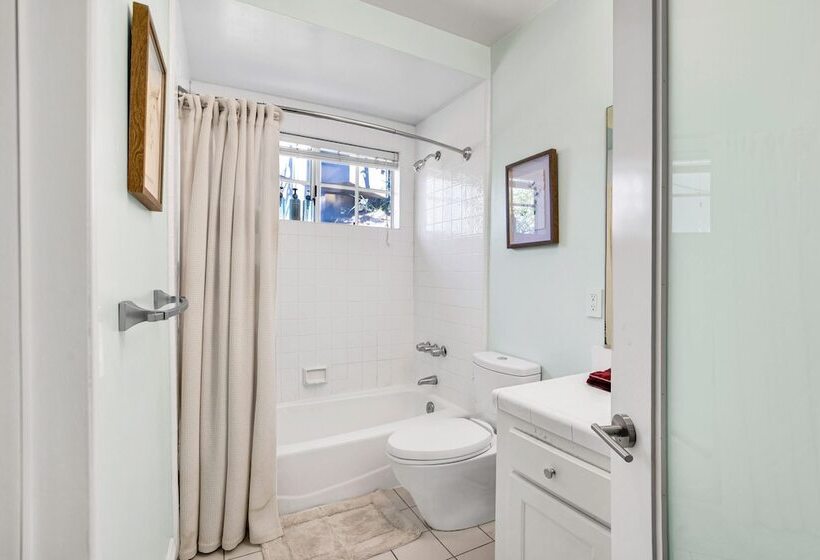 Cahuenga Park By Avantstay Hollywood Hills Home