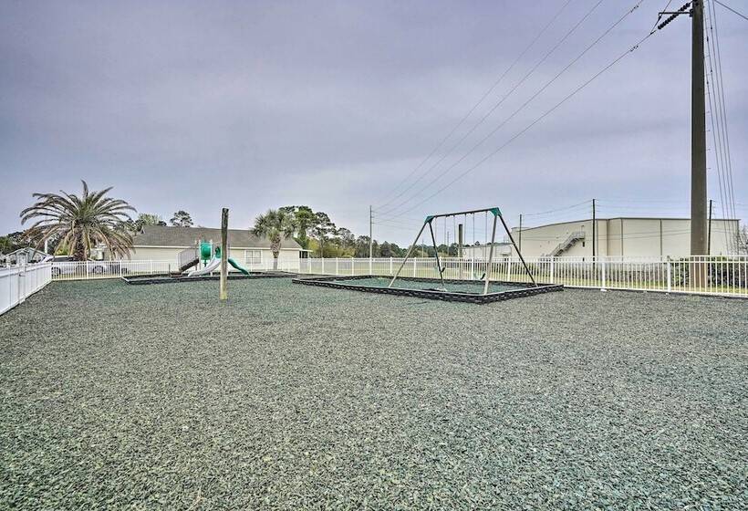 Charming Pcb Home ~ 1 Mi To Beach Access!