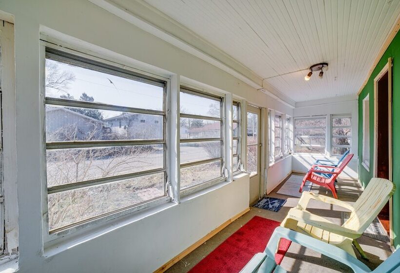 Dog Friendly Michigan City Home   3 Mi To Beach!