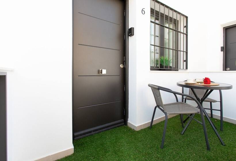 مسافرخانه Boutique Rooms Playa Burriana