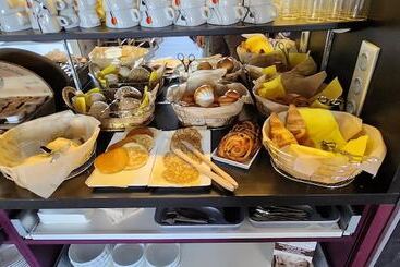 هتل Anaïs Hôtel Bourges Nord Saint Doulchard
