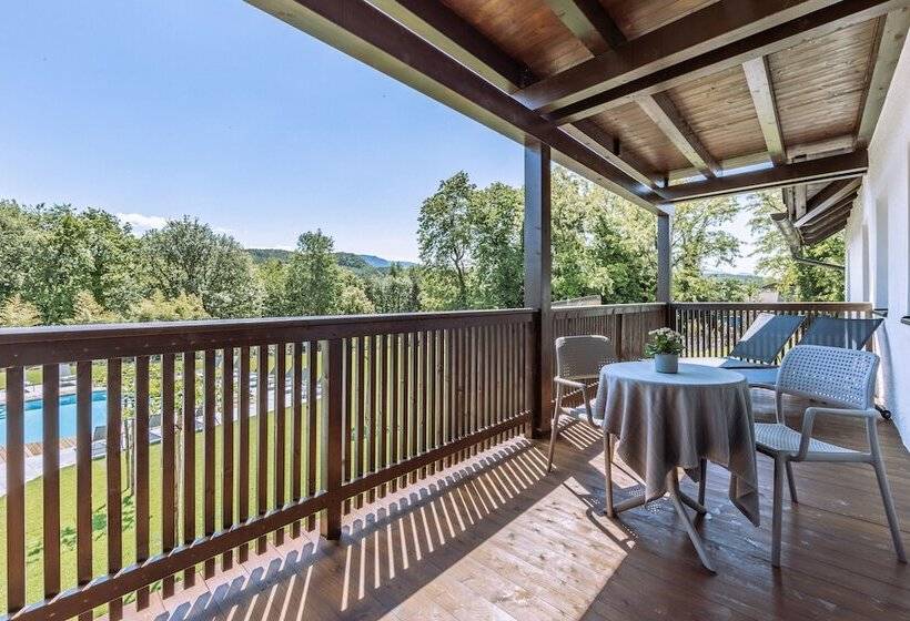 هتل Ansitz Rungghof