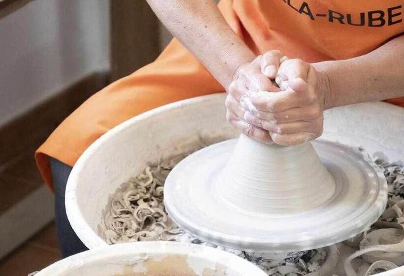 فندق Apartamentos Creativos Villarubei