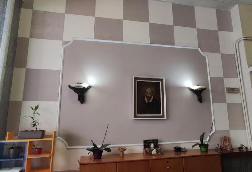 هتل El Greco