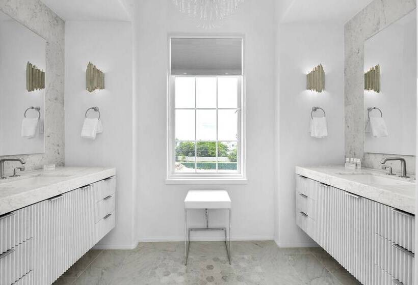 فندق Kaiya Beach Resort