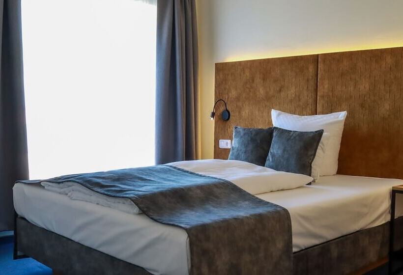 בית מלון כפרי Project June