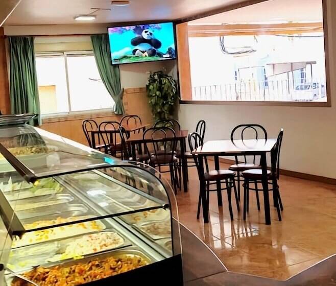 هتل Y Restaurante Costas