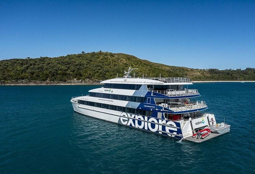 בית מלון כפרי Whitsunday Explorer Small Ship Cruising