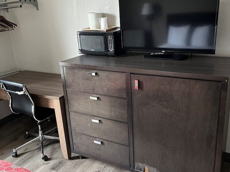 汽车旅馆  Red Carpet Inn