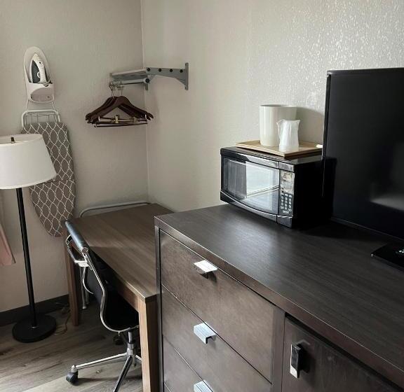 汽车旅馆  Red Carpet Inn