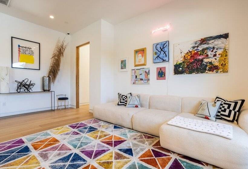 North Vista By Avantstay Stylish Villa In Weho, Walk To Melrose, Pool+hot Tub