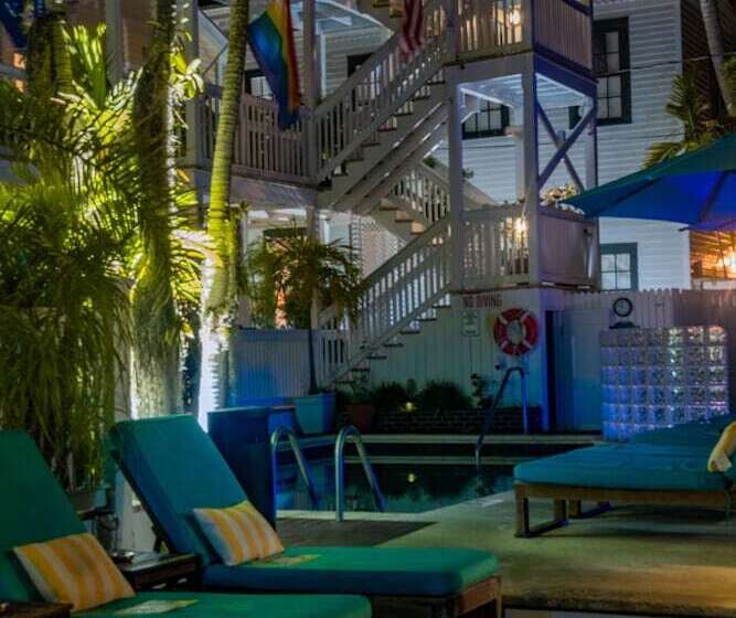 پانسیون Bishop Hotel Key West