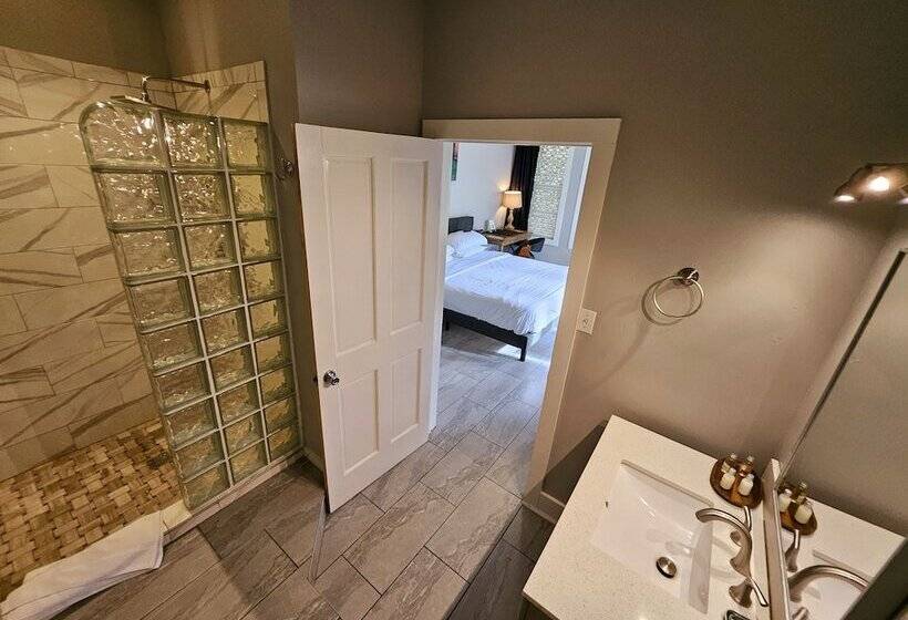 پانسیون Bishop Hotel Key West