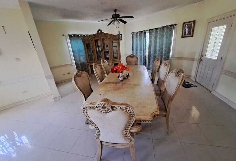 اقامتگاه Affordable Rooms At Greensview