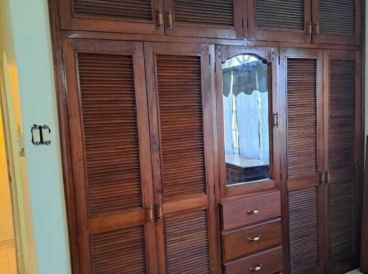 اقامتگاه Affordable Rooms At Greensview