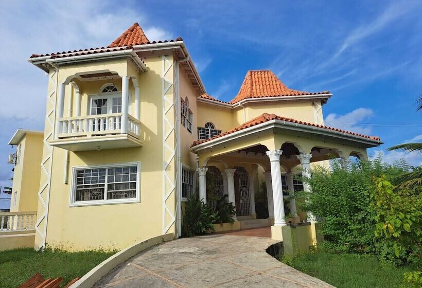 اقامتگاه Affordable Rooms At Greensview