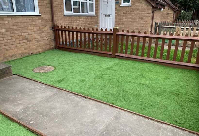דירת נופש Beautiful 4 Bed House In Erith