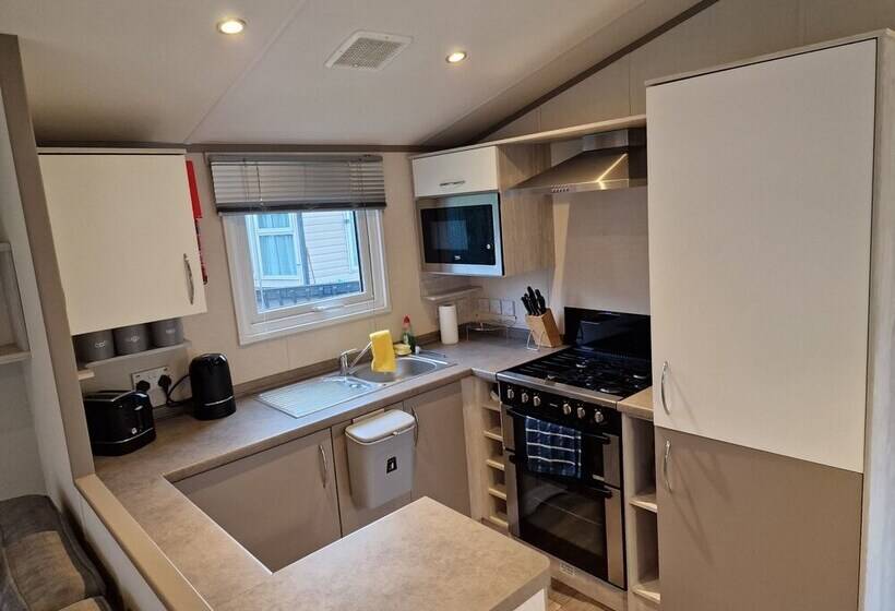 استراحتگاه Bird Lake Pastures 2 Bedrooms 2 Baths