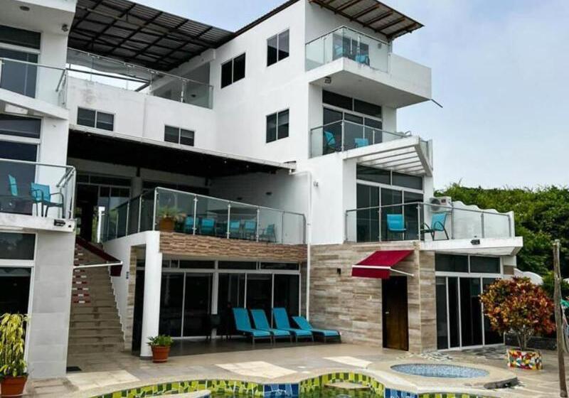 בית מלון כפרי Sea Side