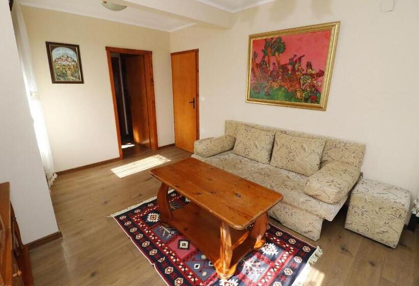 Family Hotel Arbanashka Sreshta