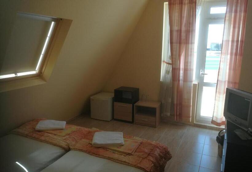 Femili Hotel Diveda
