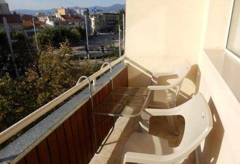 Hôtel семеен хотел роза