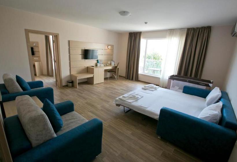 هتل Royal Bay Resort   All Inclusive And Free Beach Accsess