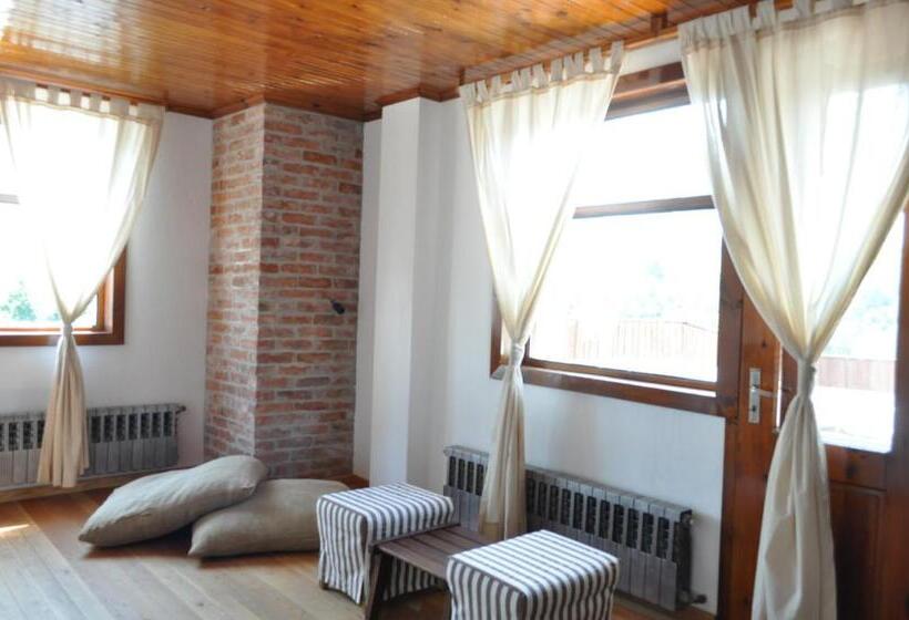 בית מלון כפרי Tihiat Kat