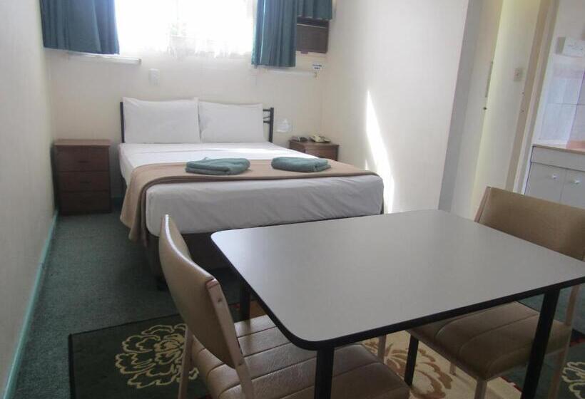 فندق على الطريق Twin City Motor Inn