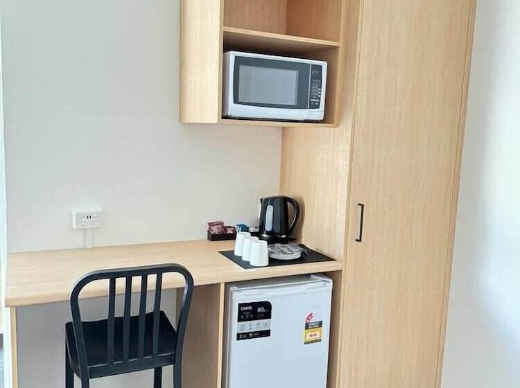 فندق على الطريق Twin City Motor Inn