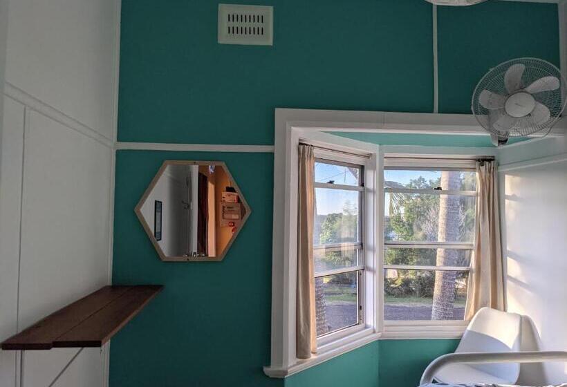 هاستل Ozzie Pozzie Backpackers   Port Macquarie Yha